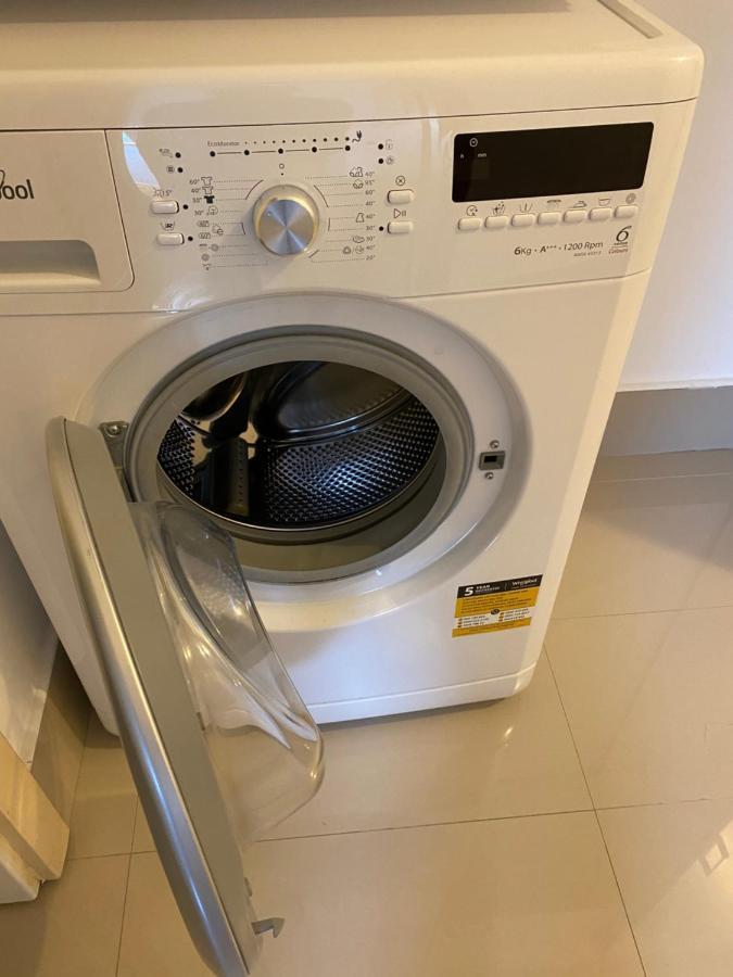 Apartament Raluca - Self Check-In ทิมิชัวรา ภายนอก รูปภาพ
